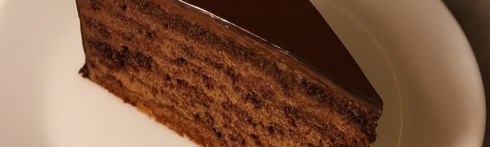 Cafe Americano- Chocolate Cake